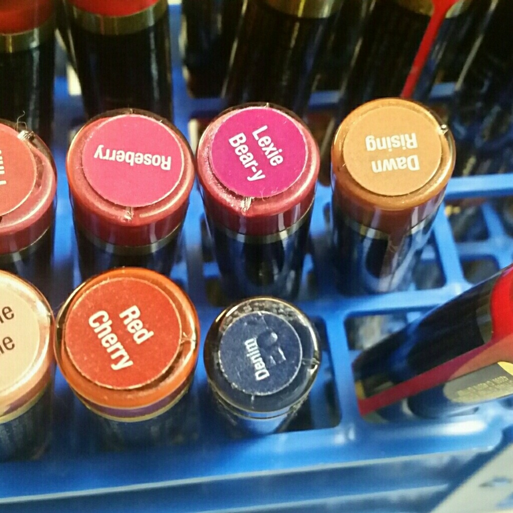 Lipsense lot of 37 unopened lipsticks. Price firm. - Picture 2 of 4